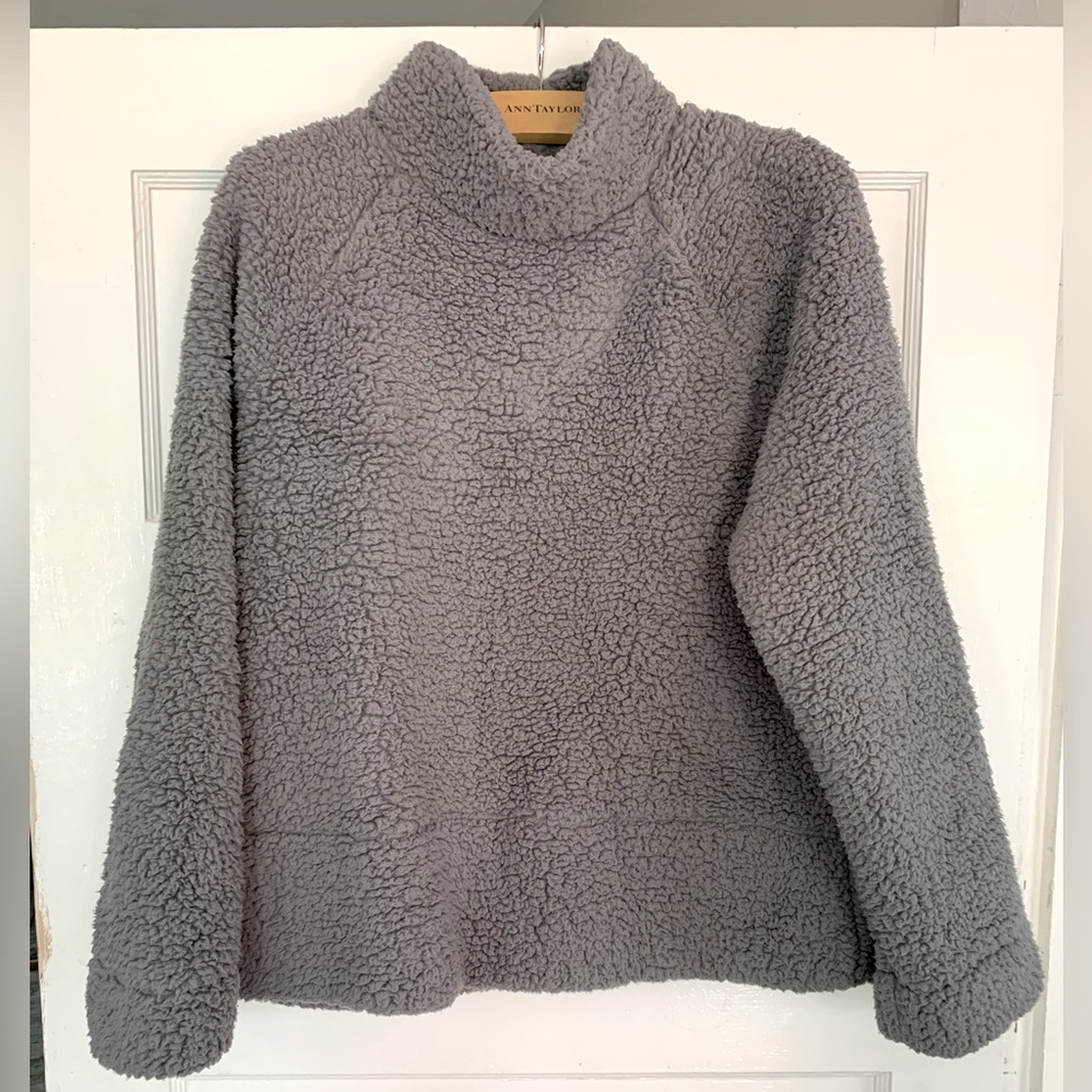 Gap wooly gray sweater, size M
